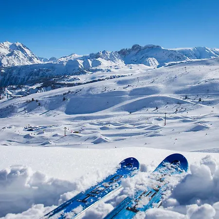 Confortable 2 Pieces, Skis Aux Pieds & Proche Commerces - Fr-1-182a-29 * Courchevel