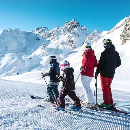 Skis Aux Pieds à La Tania - 2 Pièces, 4 Pers, Avec Balcon, Proche Centre Station - Fr-1-182a-29 Courchevel